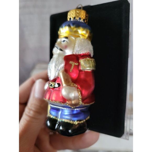 Red glass soldier guard ornament access holiday tree - Picture 4 of 6